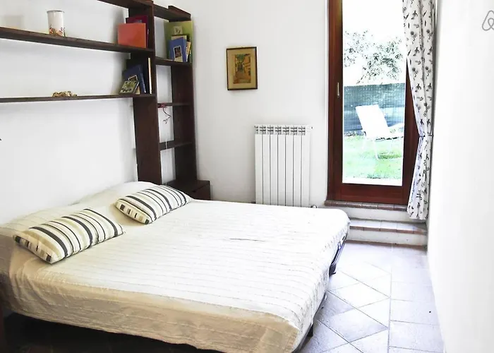 Tra Gli Olivi E La Riviera Del Conero