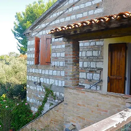 Tra Gli Olivi E La Riviera Del Conero Apartman *