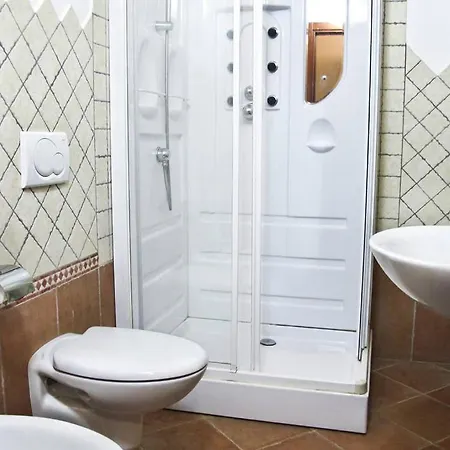 Tra Gli Olivi E La Riviera Del Conero * Numana